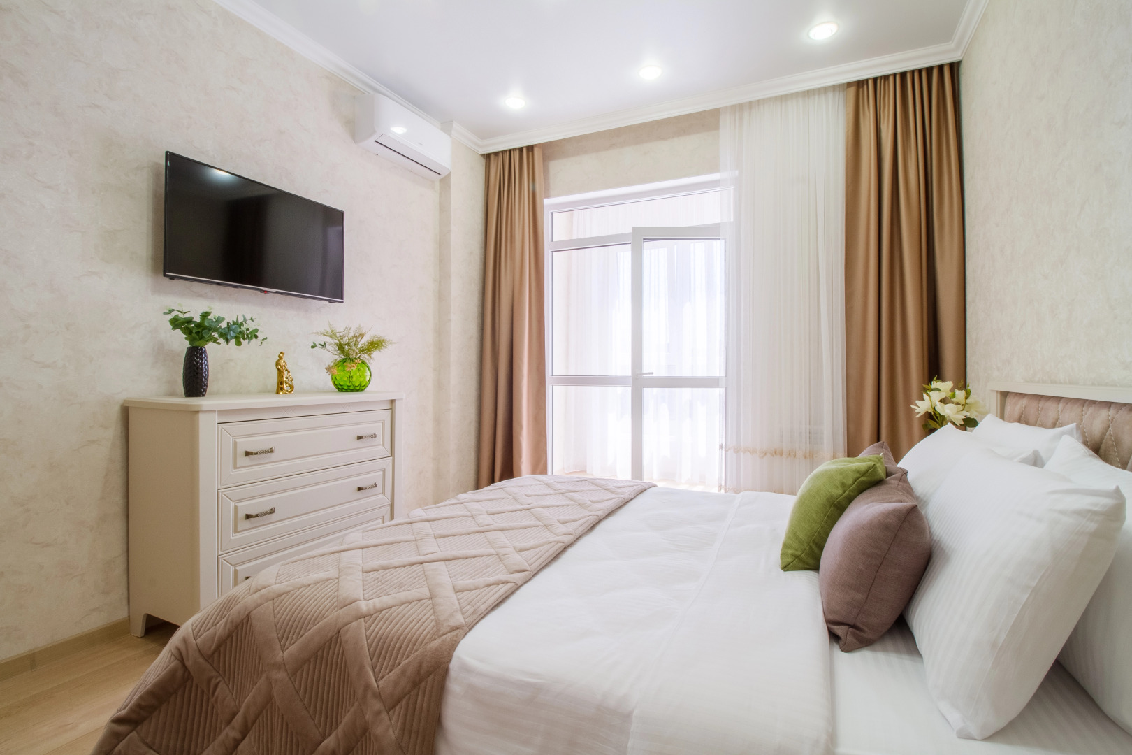 Апартаменты Кристалл