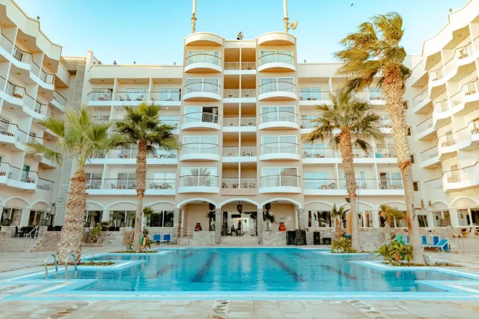 Курортный отель Royal Star Beach Resort
