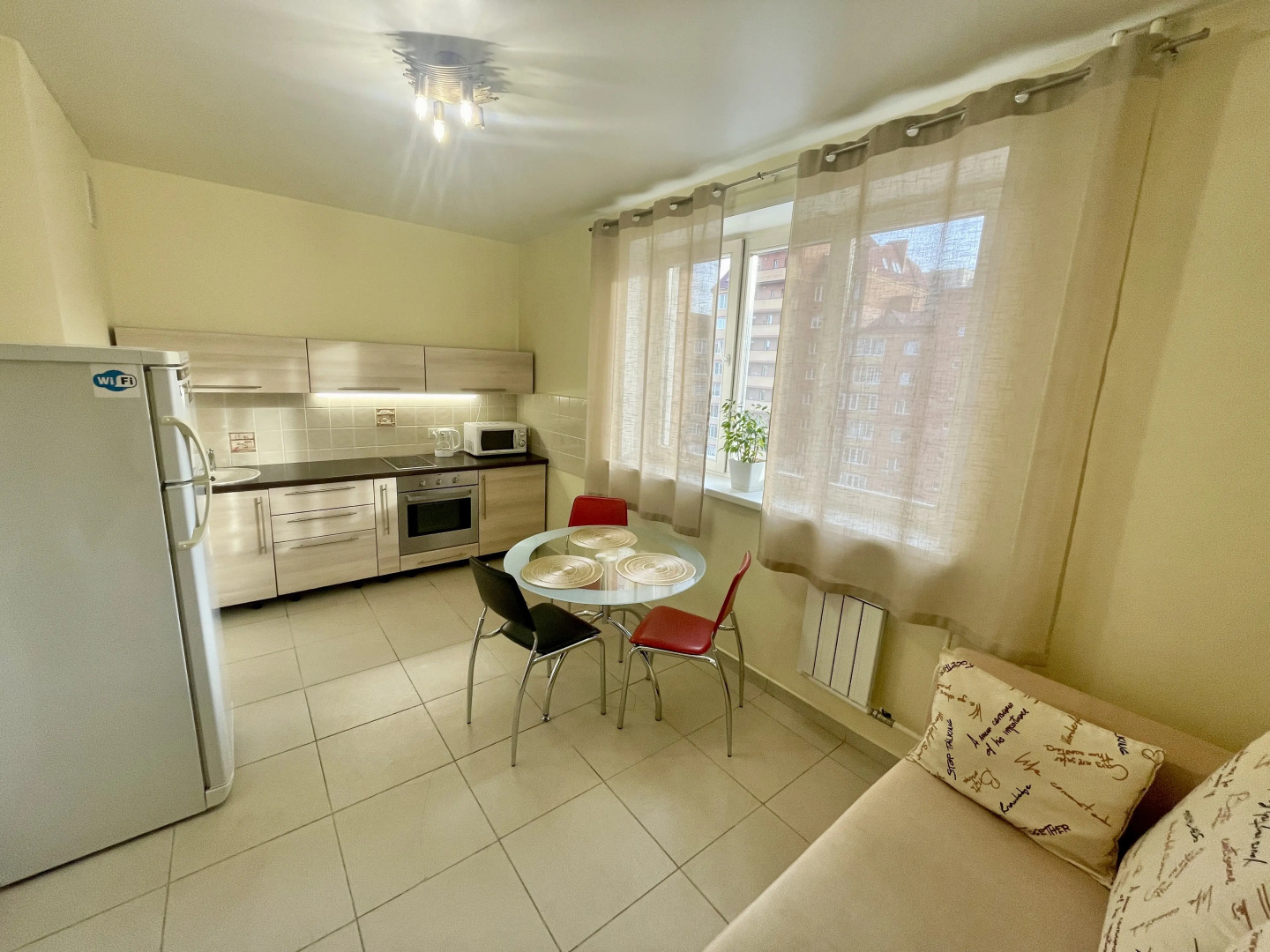 Апартаменты Авиаторов 33