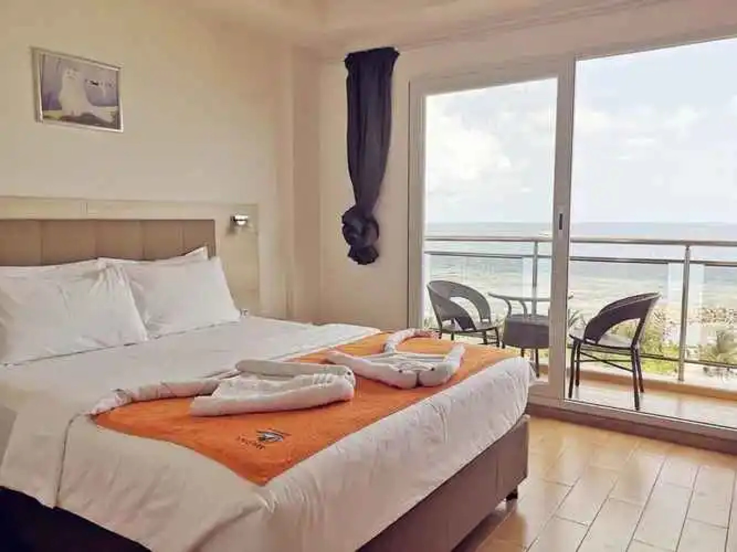 Отель Bed&Breakfast iCom Marina Seaview