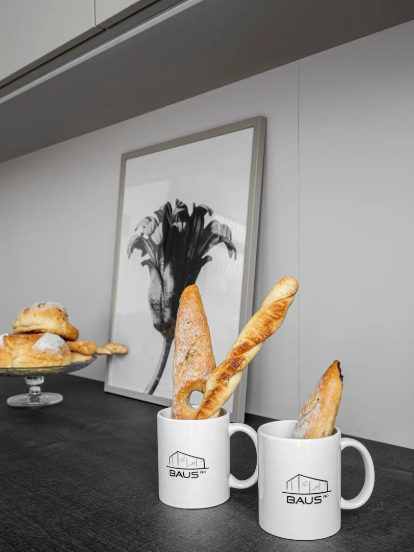 Частный Дом на Берегу Реки с Приватной Террасой и Джакузи