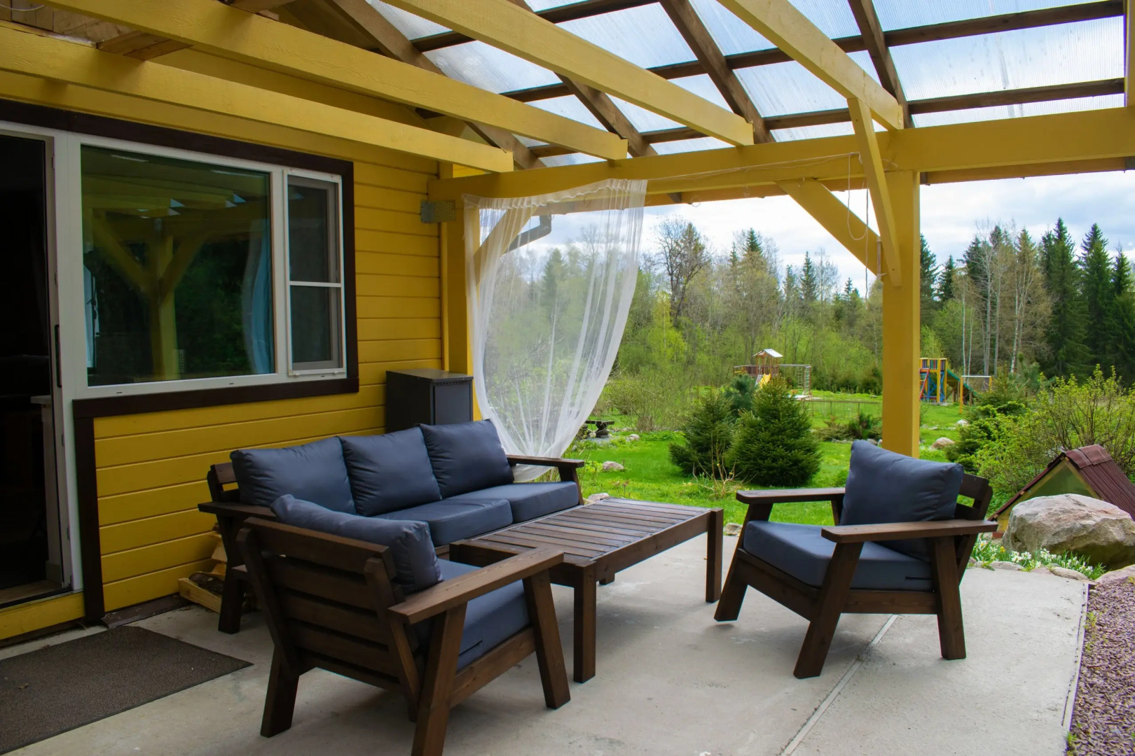 Гостевой дом с выходом в лес