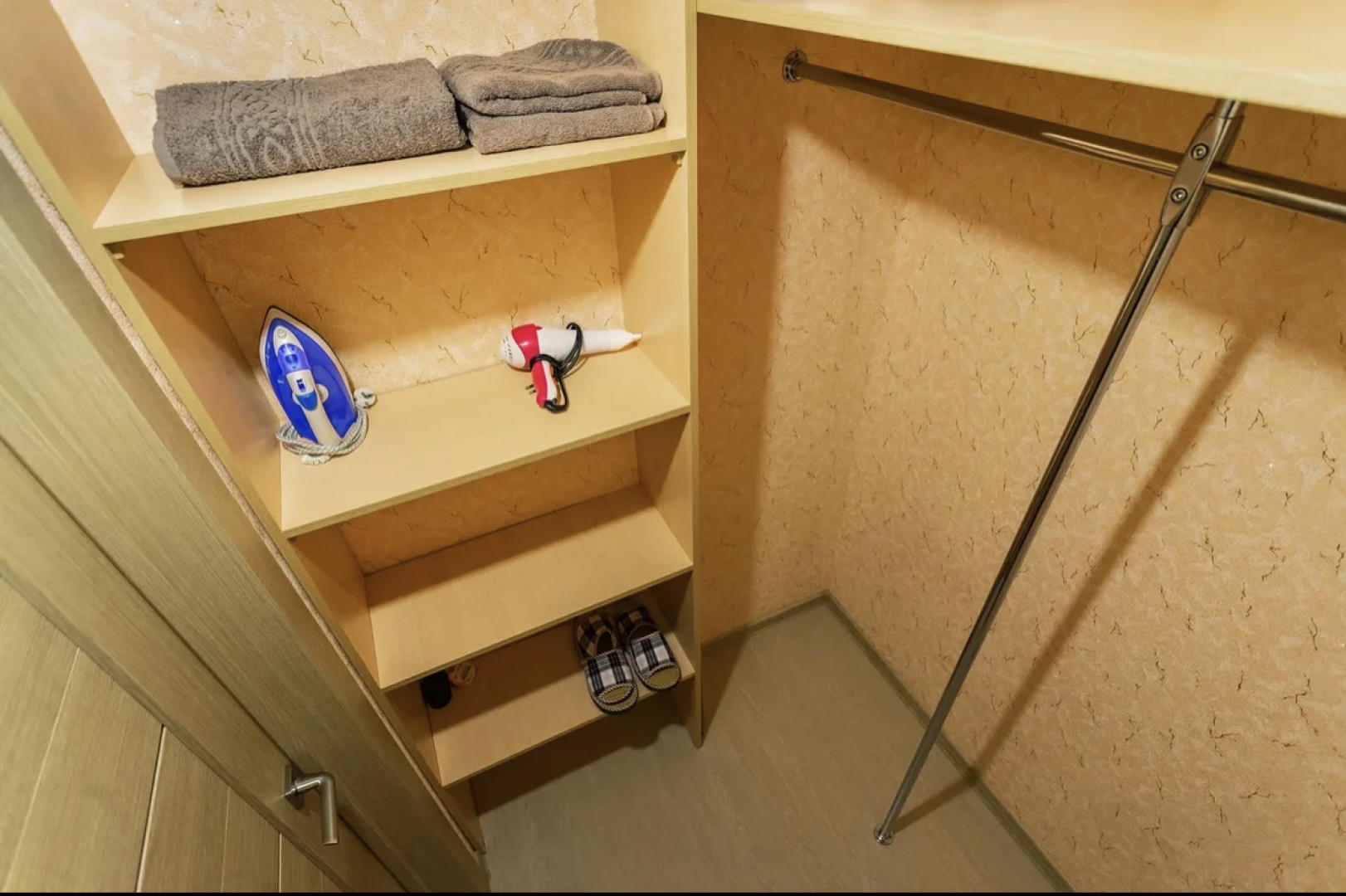 Уютные Апартаменты с Видом на реку Волгу (ул. 5 просека д.101)