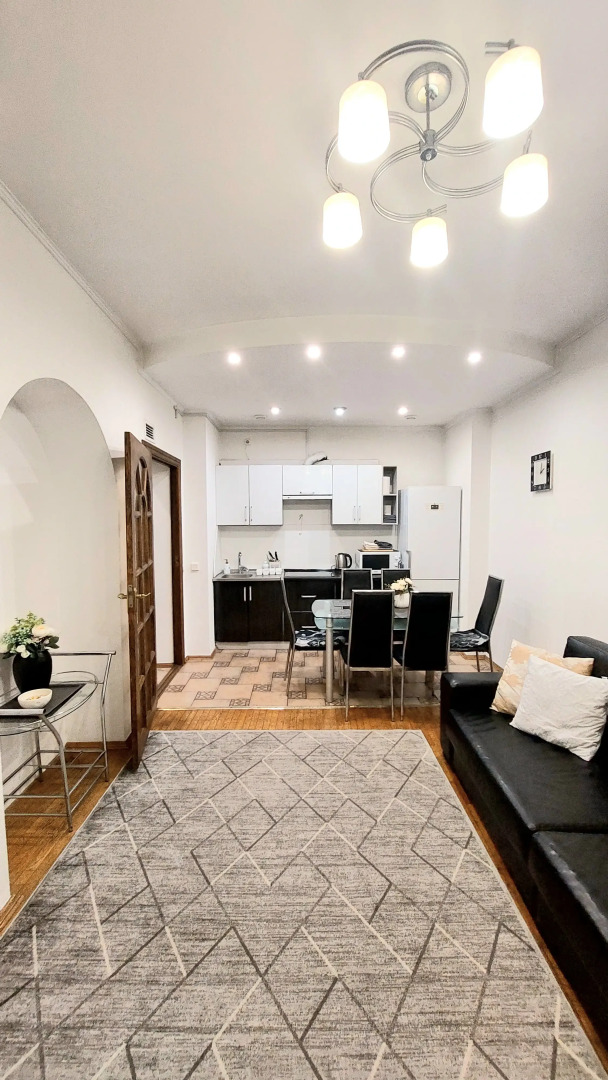 Апартаменты в центре 4-х комнатные на Свердлова 22 рядом с вокзалом