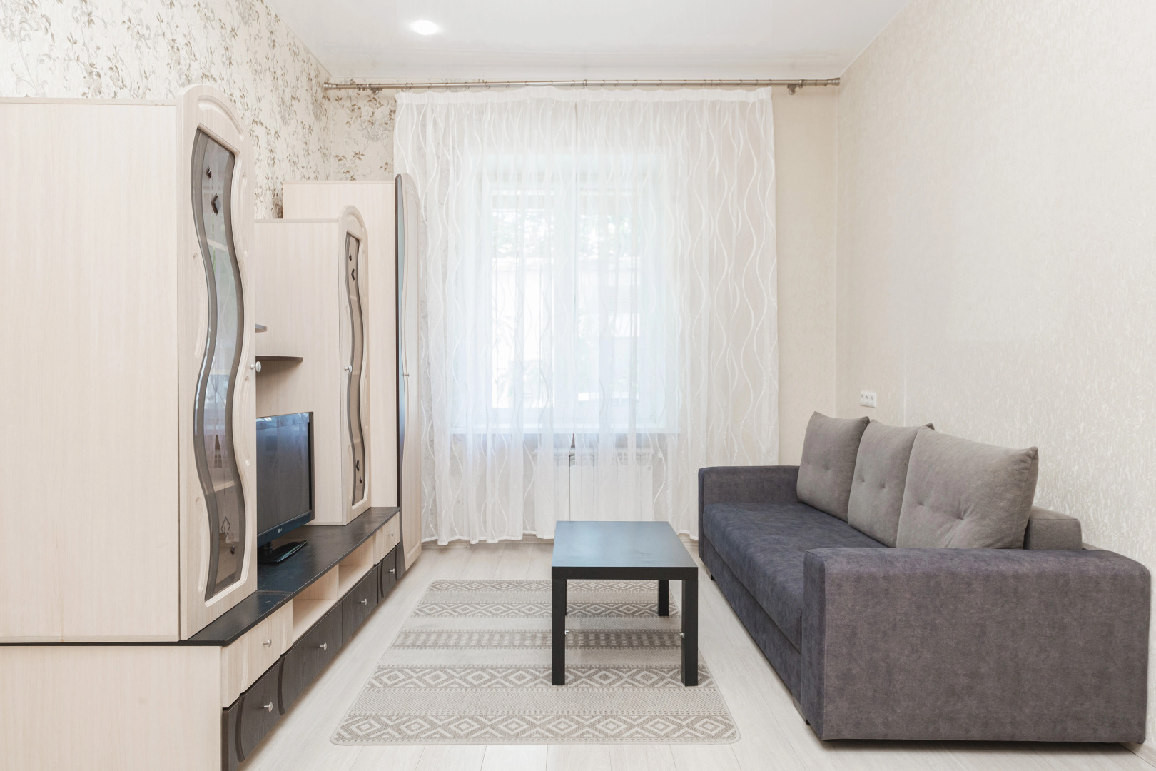 Новые апартаменты в центре на площади Победы