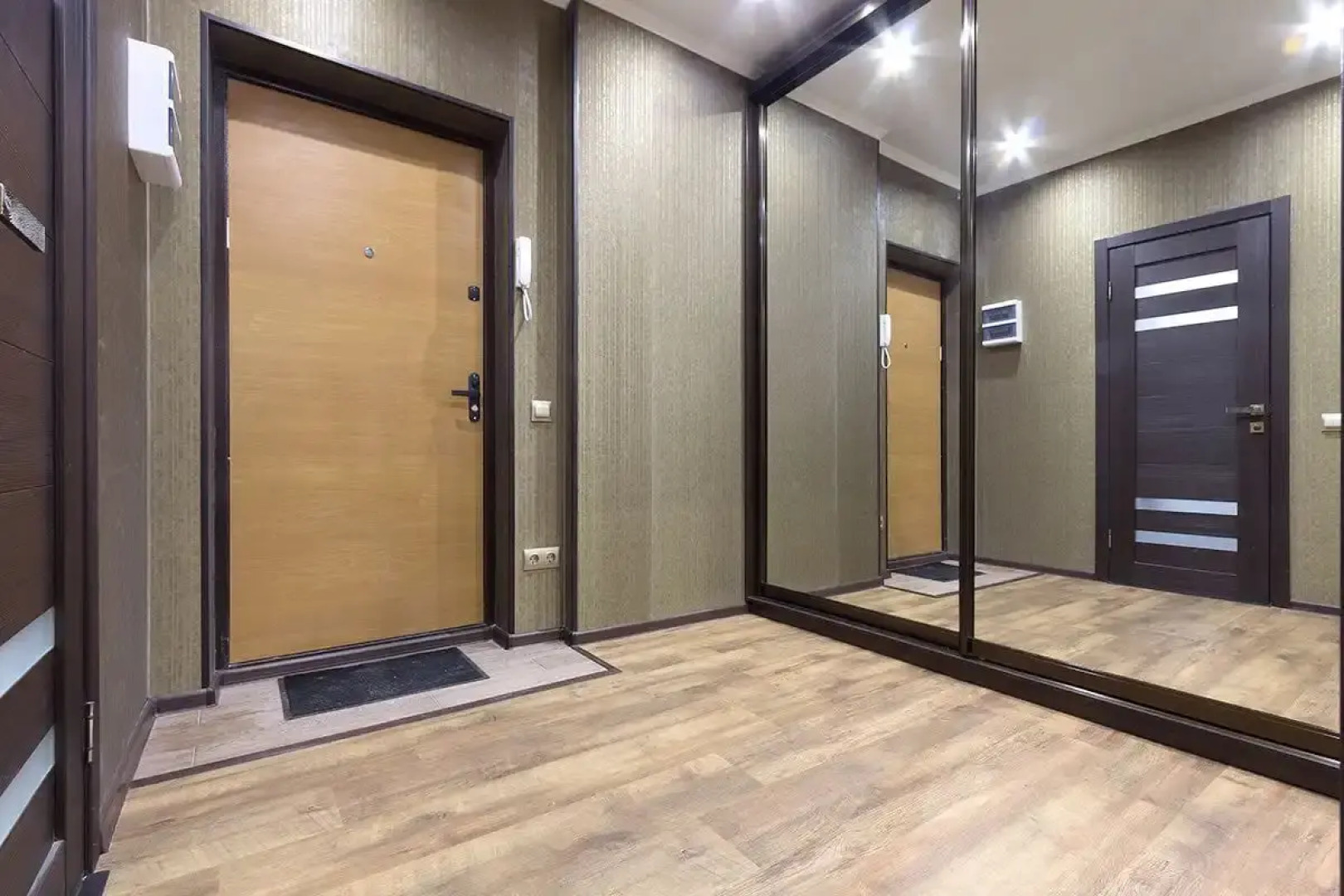 Квартира 160 Уютный Дом