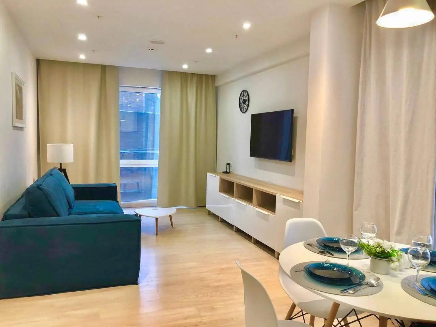 Апартаменты Apartico в Центре Города 2 Отдельные Спальни в Современном ЖК