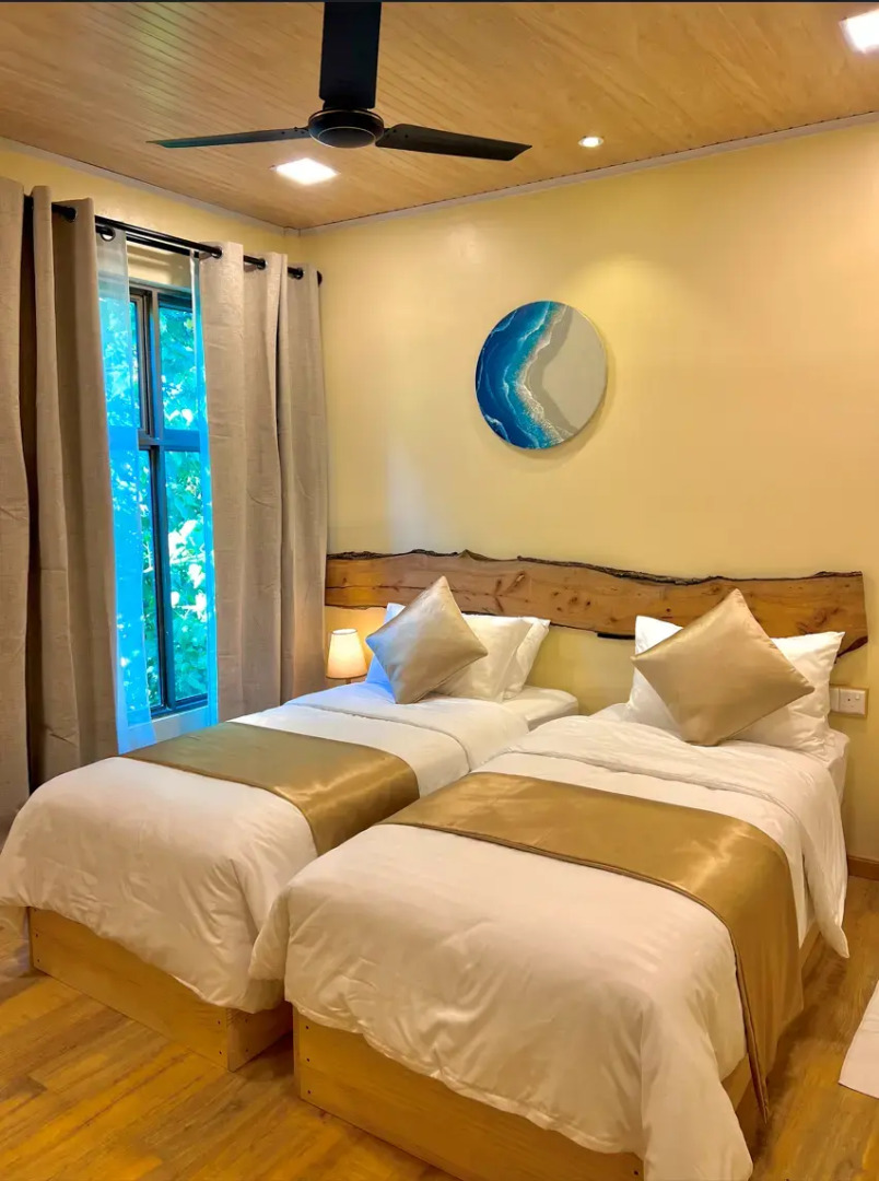 Отель Holiday Home Dhiffushi