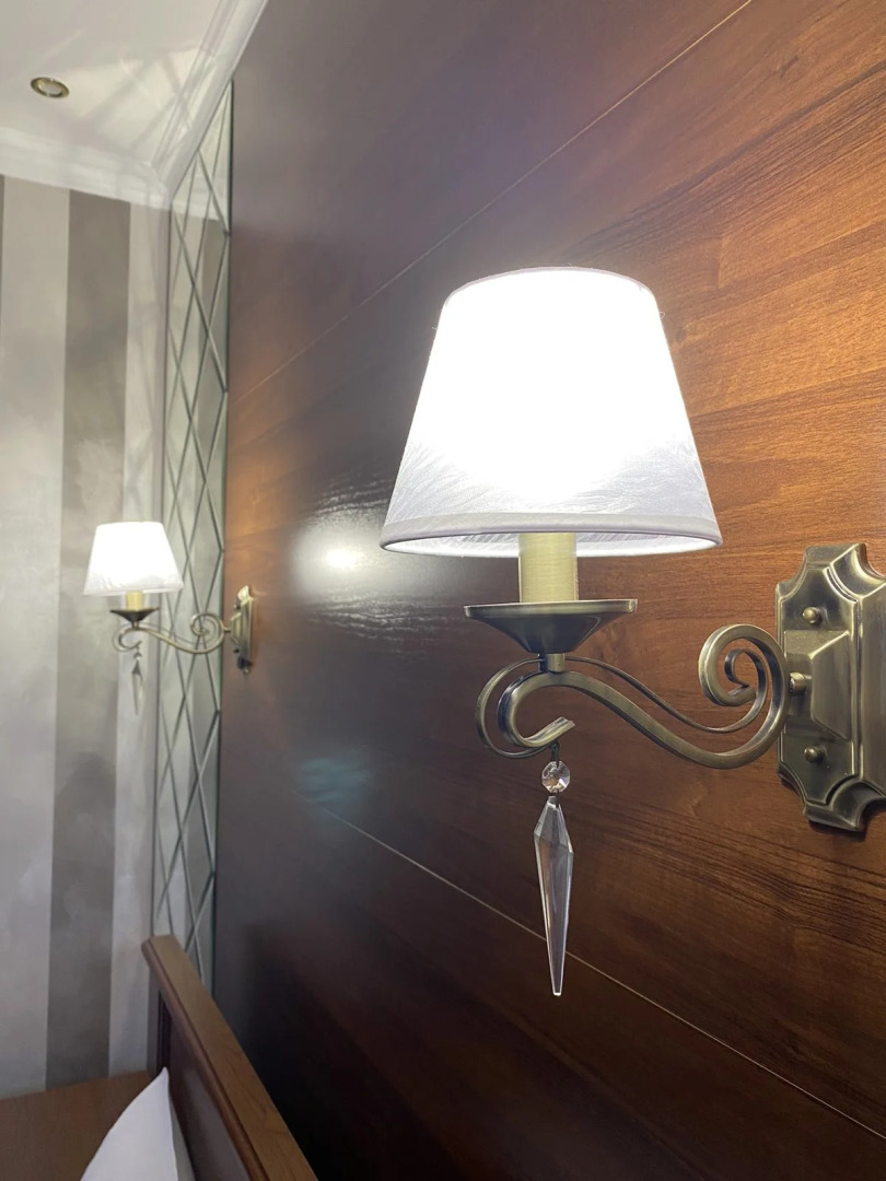 Отель Корона