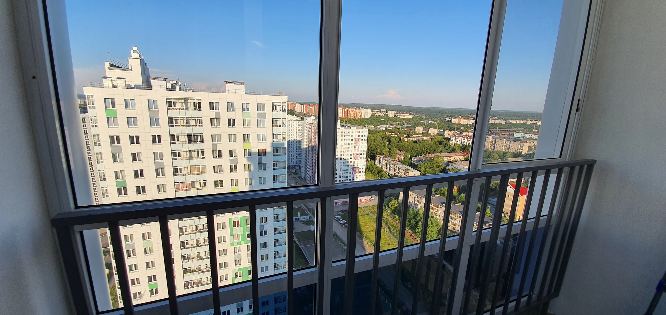 Квартира Уютная Евро-двухкомнатная на 25 этаже