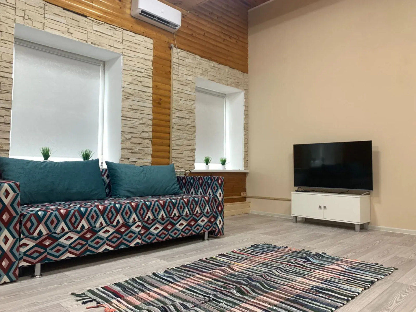 Отель Евразия