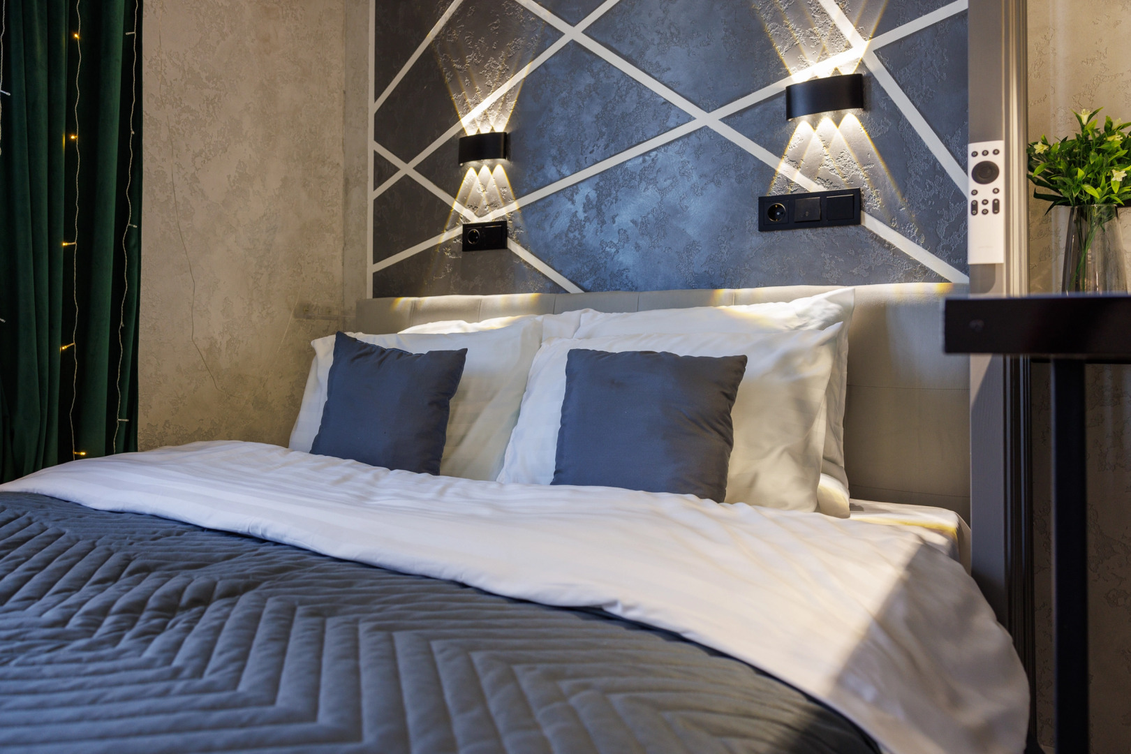 Апартаменты Meduza apart уютные кино-студии с проекторами №1