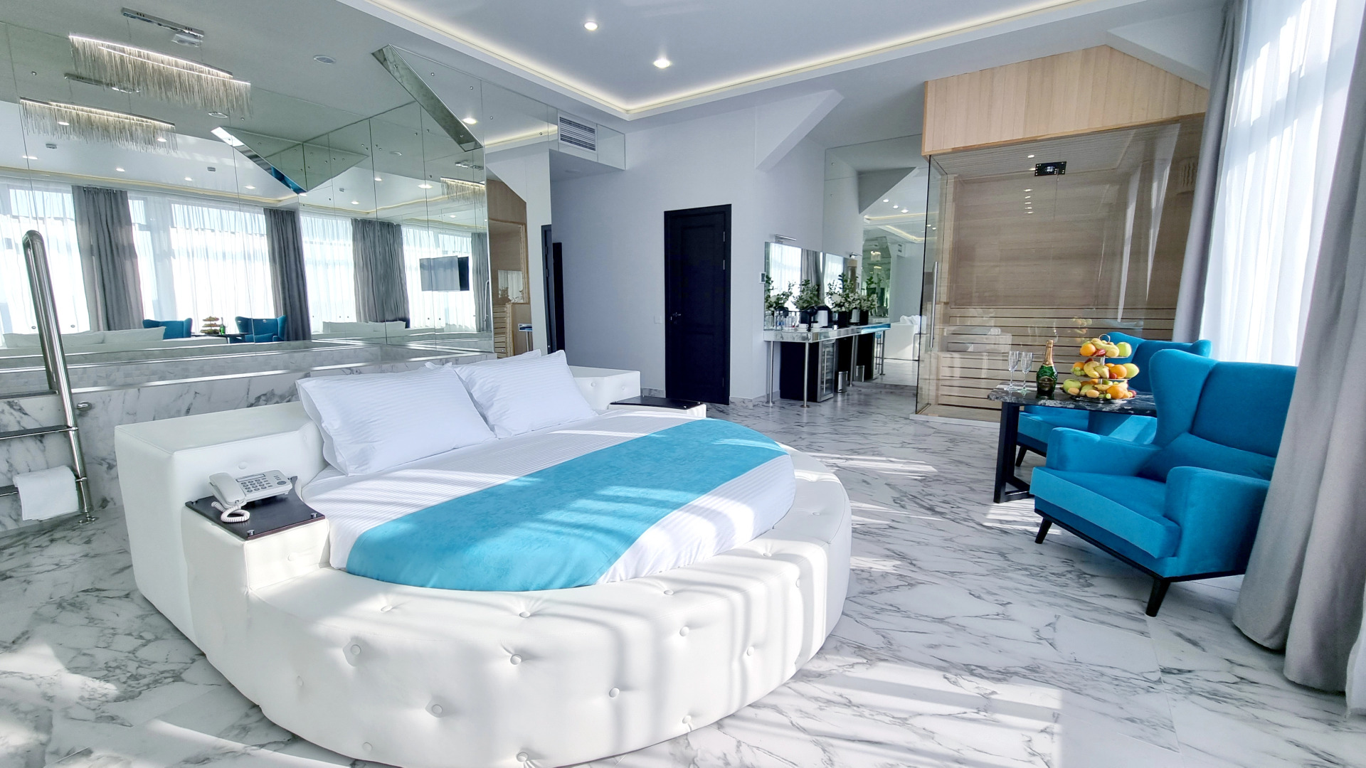 Отель Кристалл