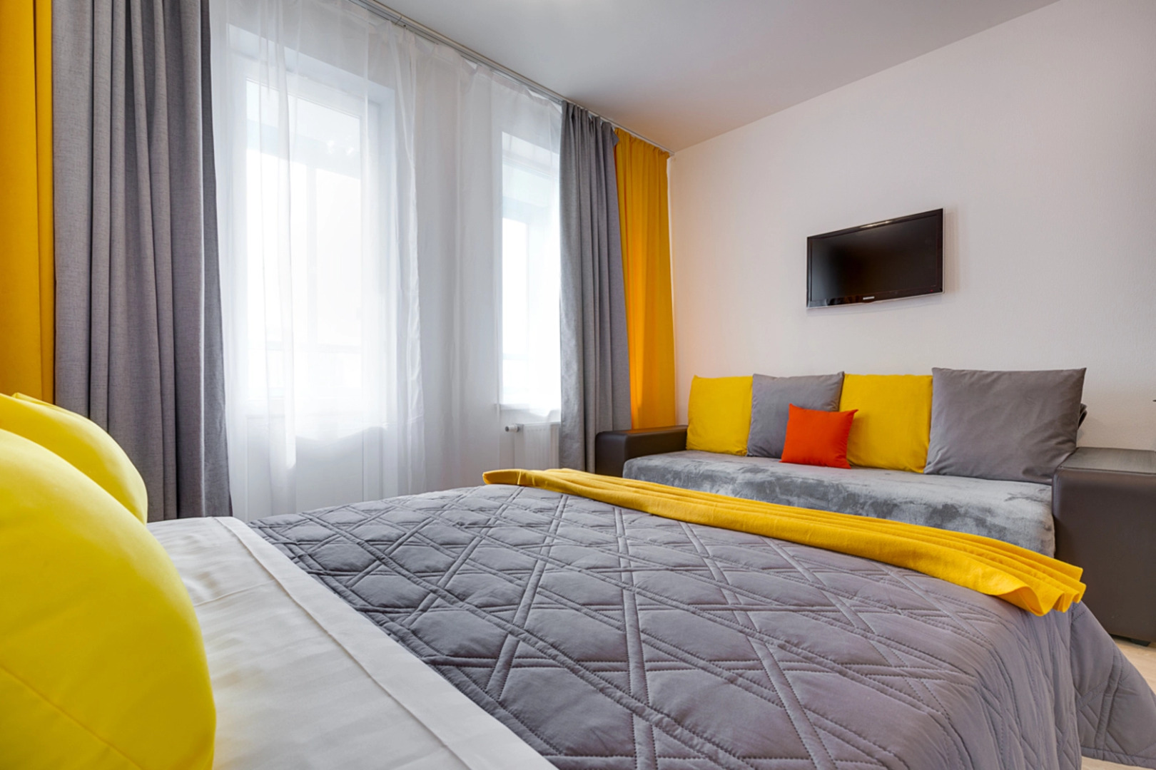 Апартаменты на Комендантском Проспекте