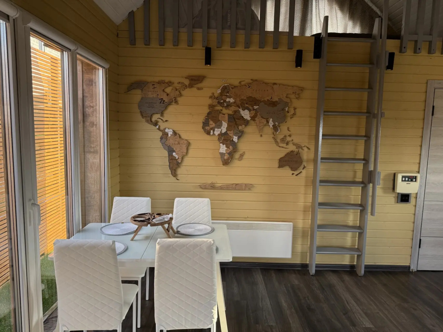 Частный дом Hill House Positive