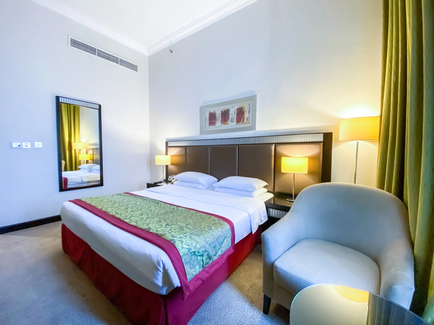 Отель Millennium Central Doha 