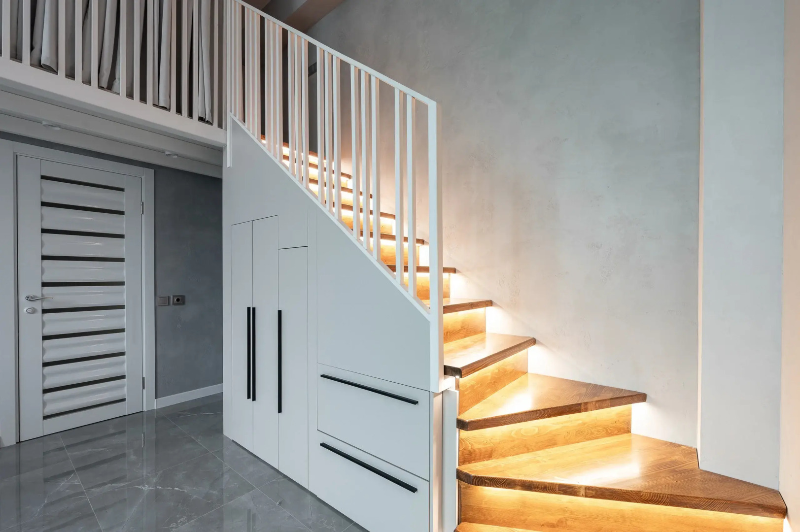 Двухуровневая квартира у реки. Кватро 3/3