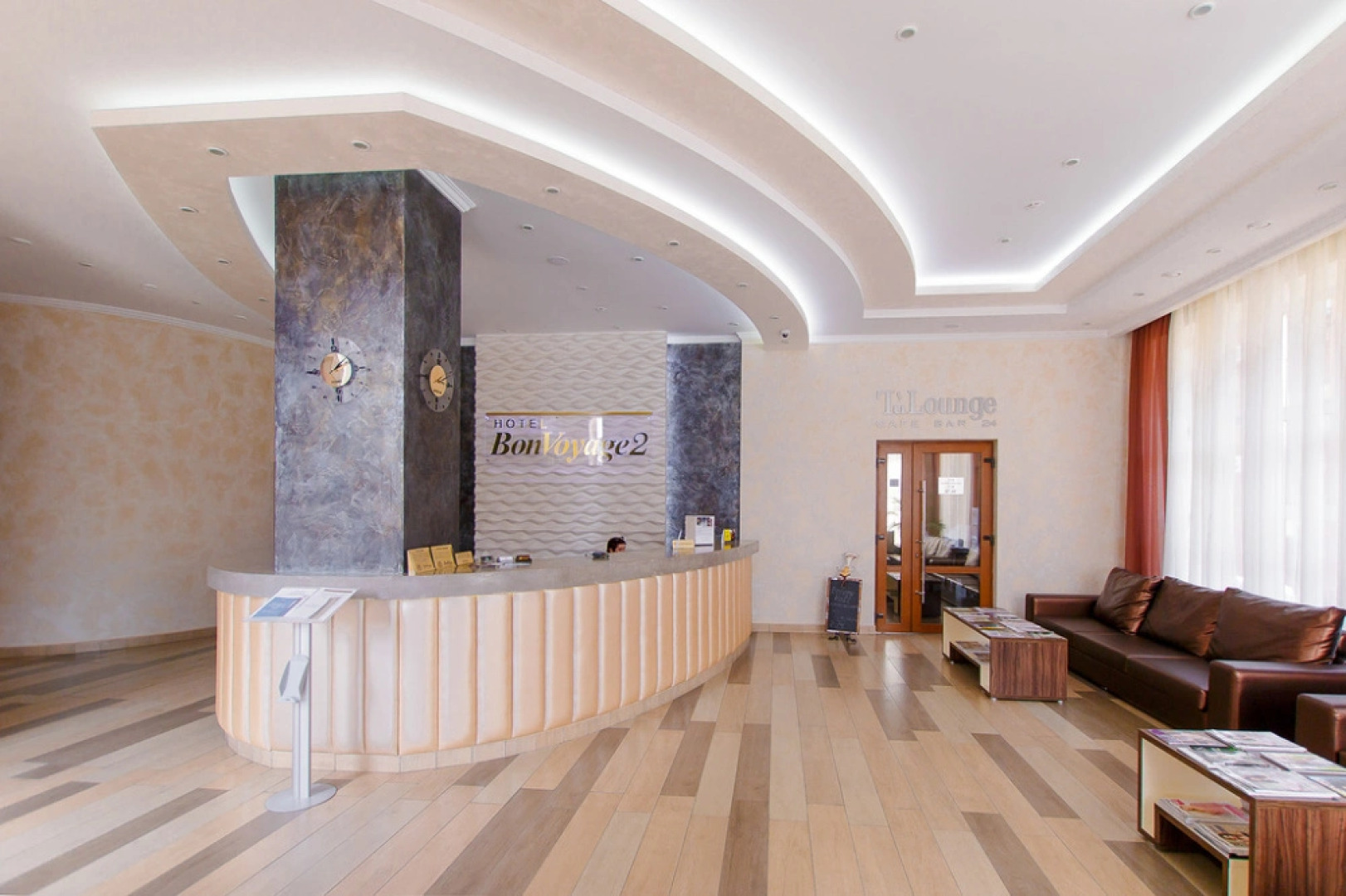 Отель Bon Voyage