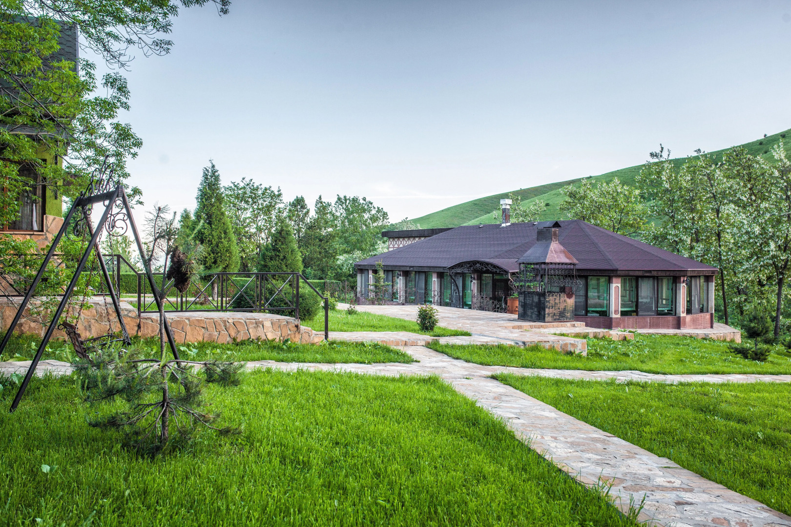 Aksu Zhabagyilyi Guest House