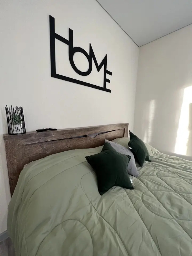 Апартаменты 5 красно-зеленые