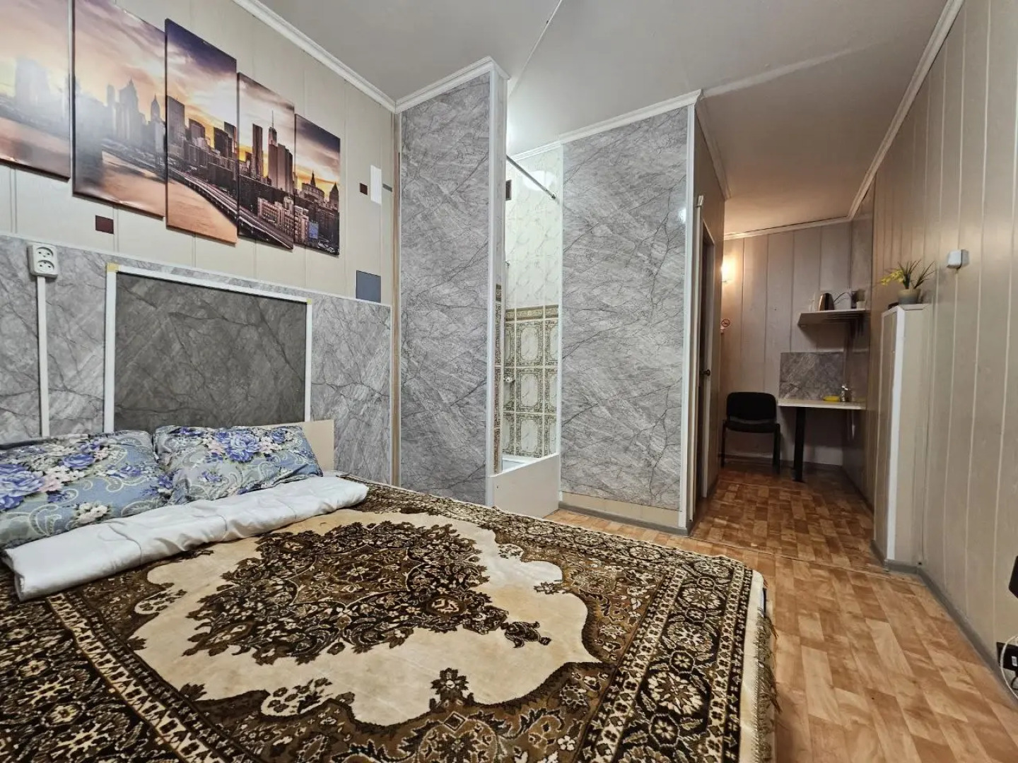 Апартаменты L.V.Hotels на Демонстрации 1