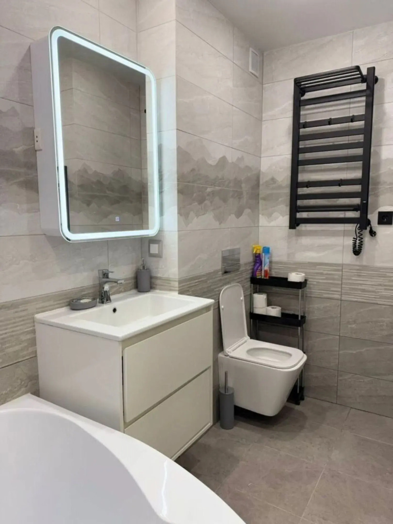 Квартира На Паровозной 15 (6а)