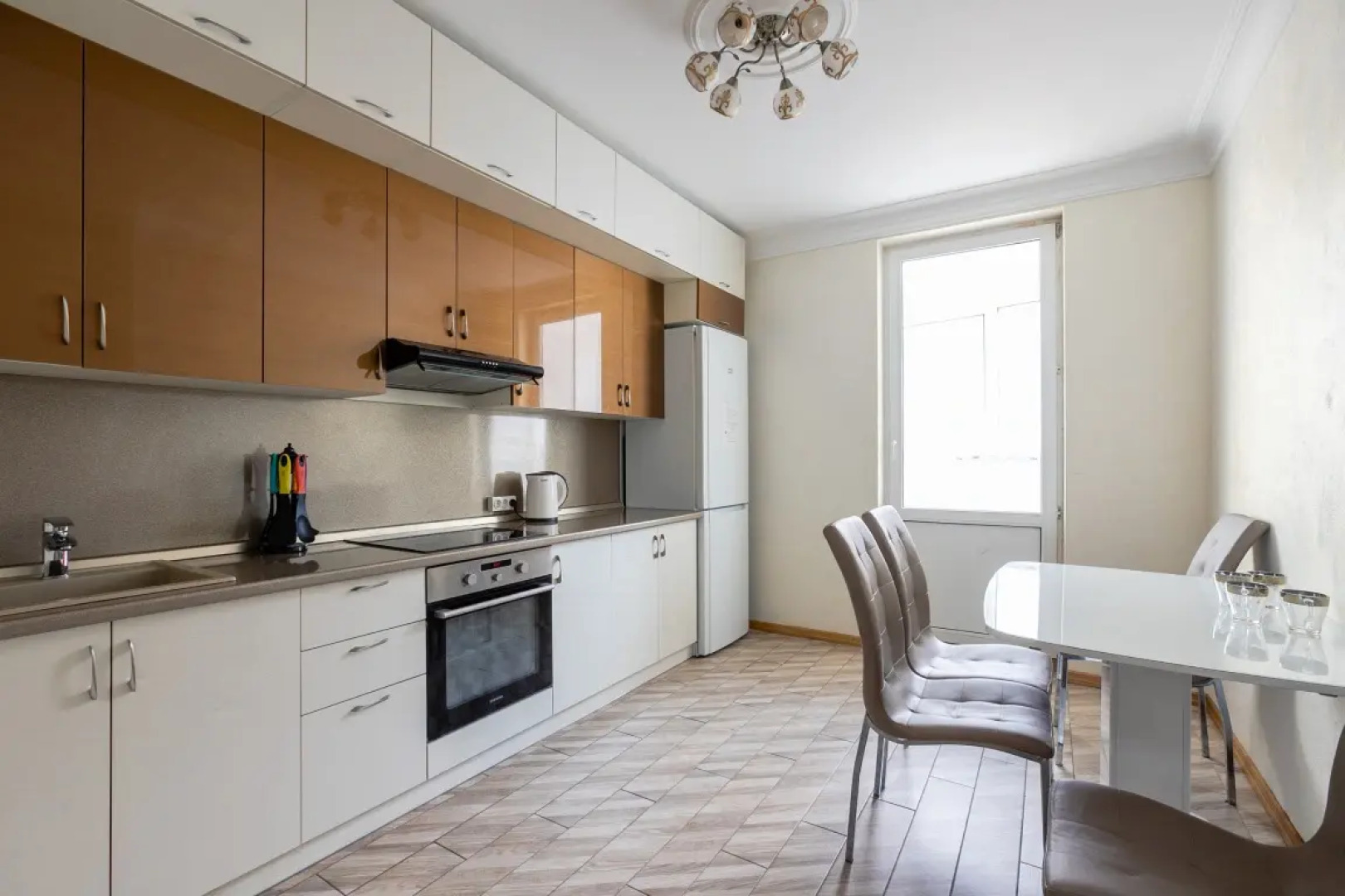 Квартира 5 MaxRealty24 Molodezhnaya 7/1