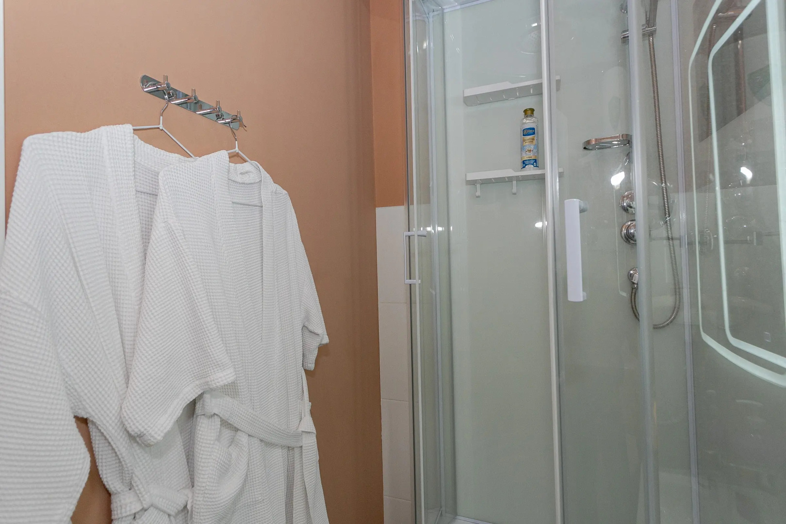 Апартаменты Уют и комфорт в центре НИИТО