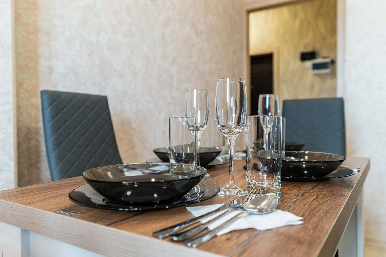 Апартаменты в Южном Районе Новороссийска от LetoАрrt