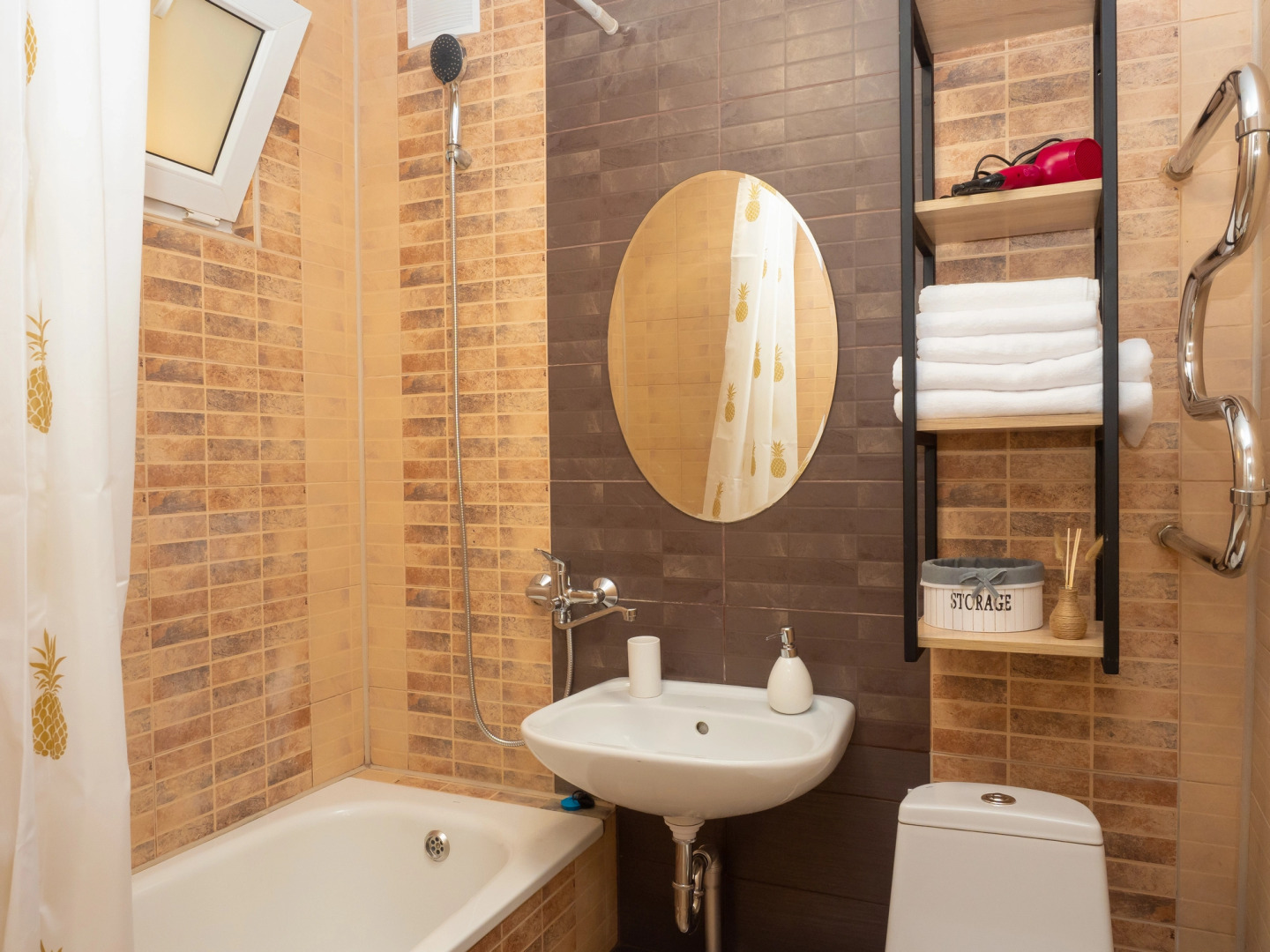 Квартира в Центре с Видом на Озеро