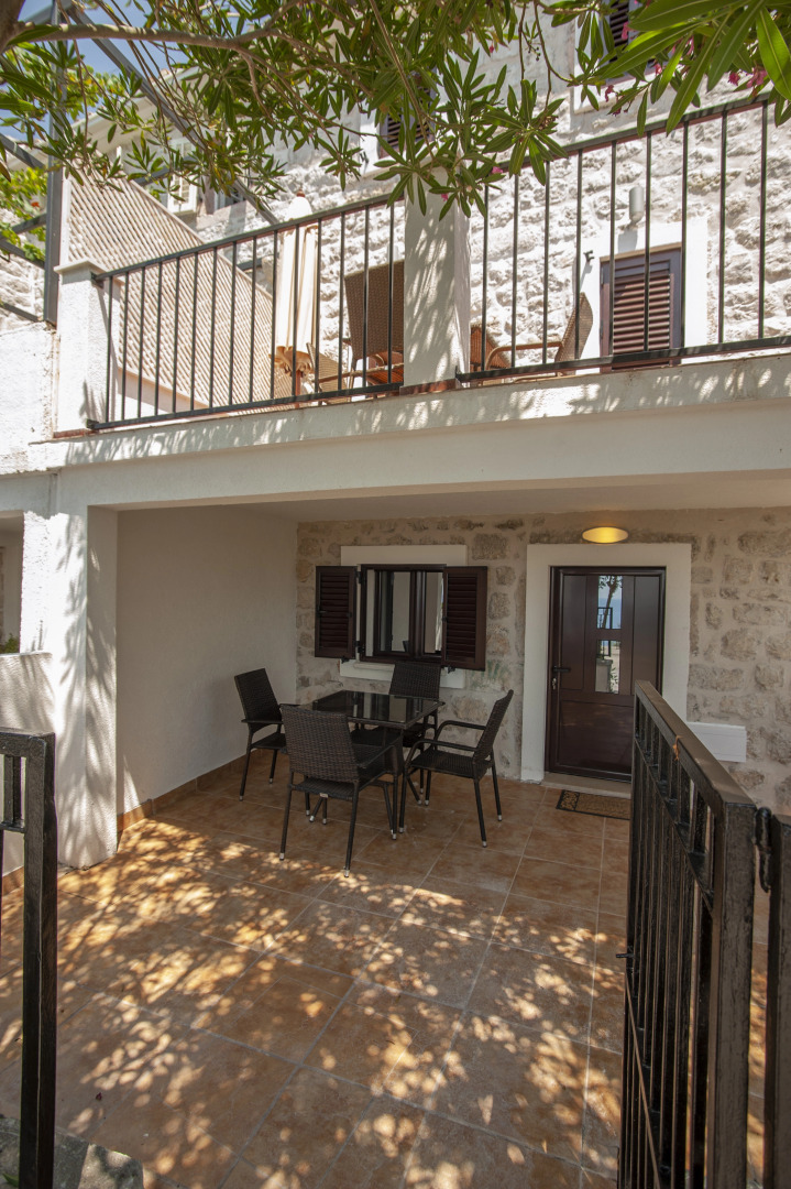 House Flip Rezevici Villa