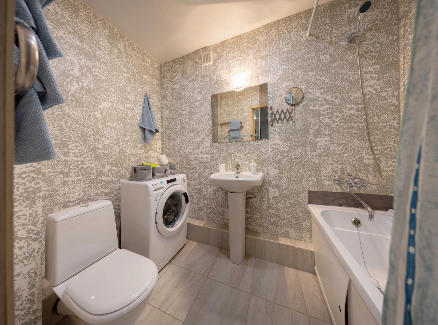 Апартаменты Санфировой 99