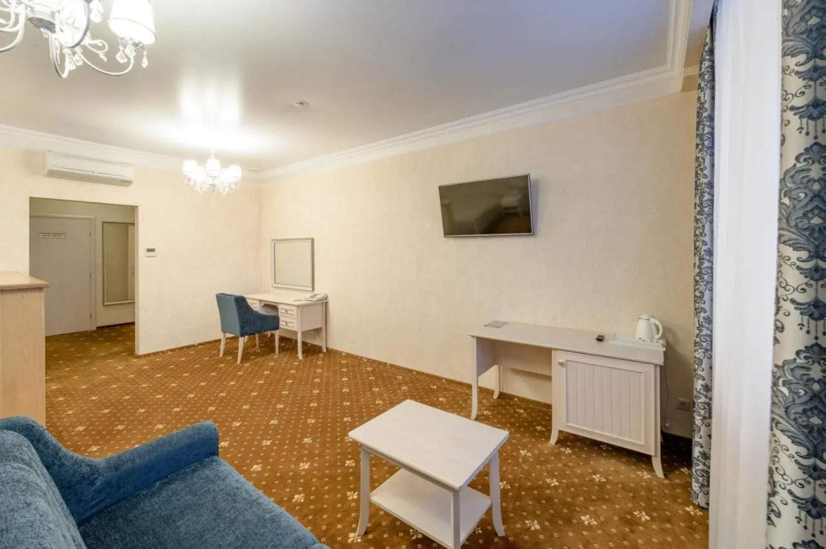 Отель Аквамарин