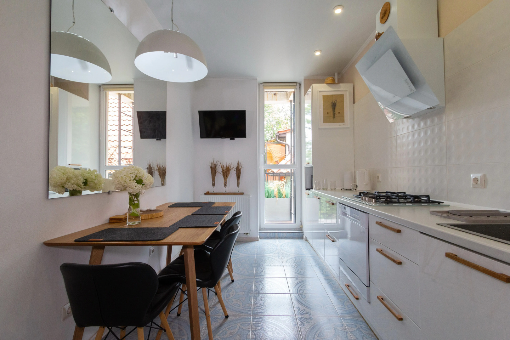 Двухкомнатная квартира Арт в Светлогорске  2  в 750 м от моря