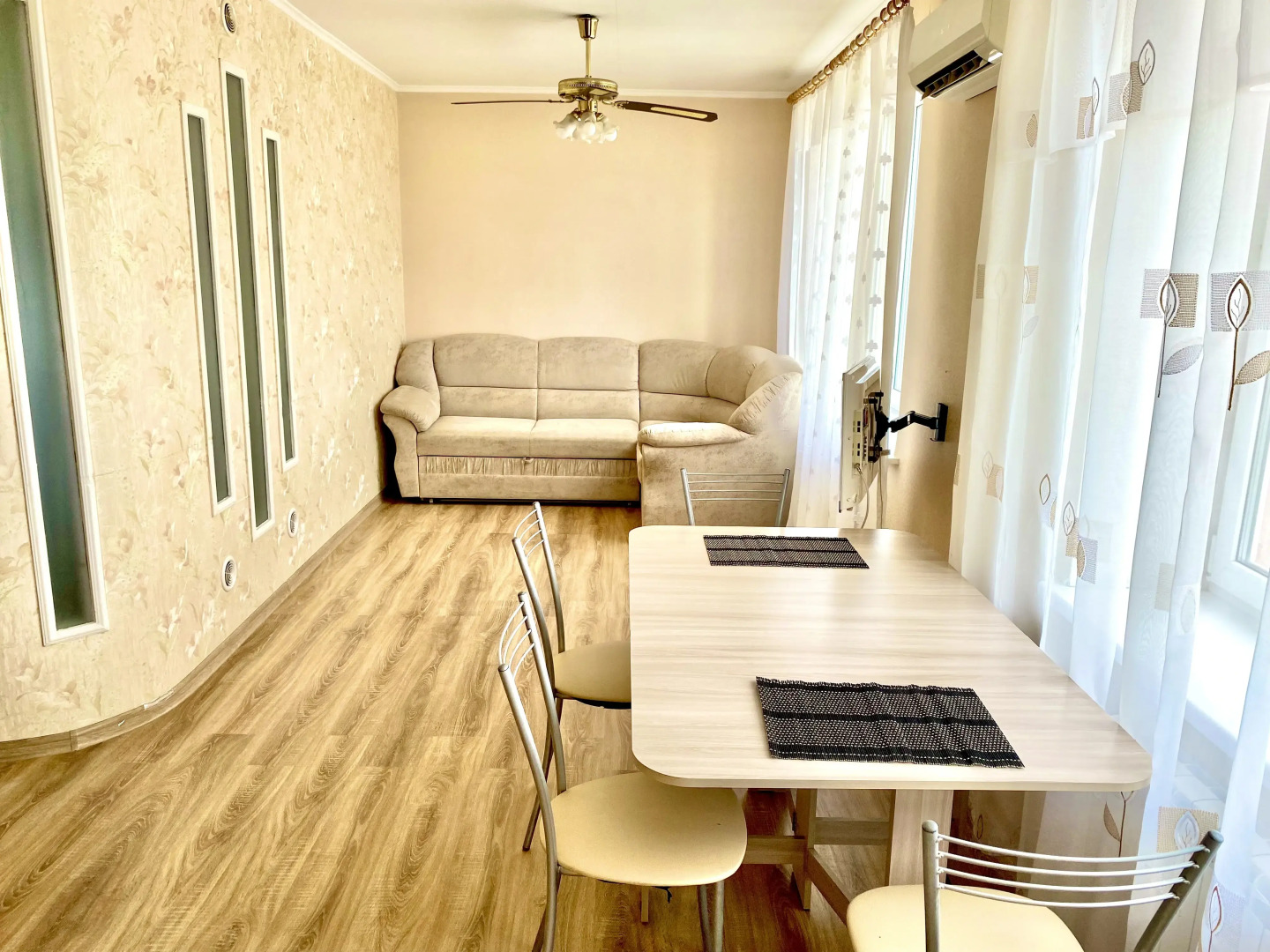 Апартаменты Top House  Белинского 58/60