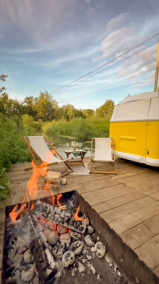 Глэмпинг Hippy Hotel