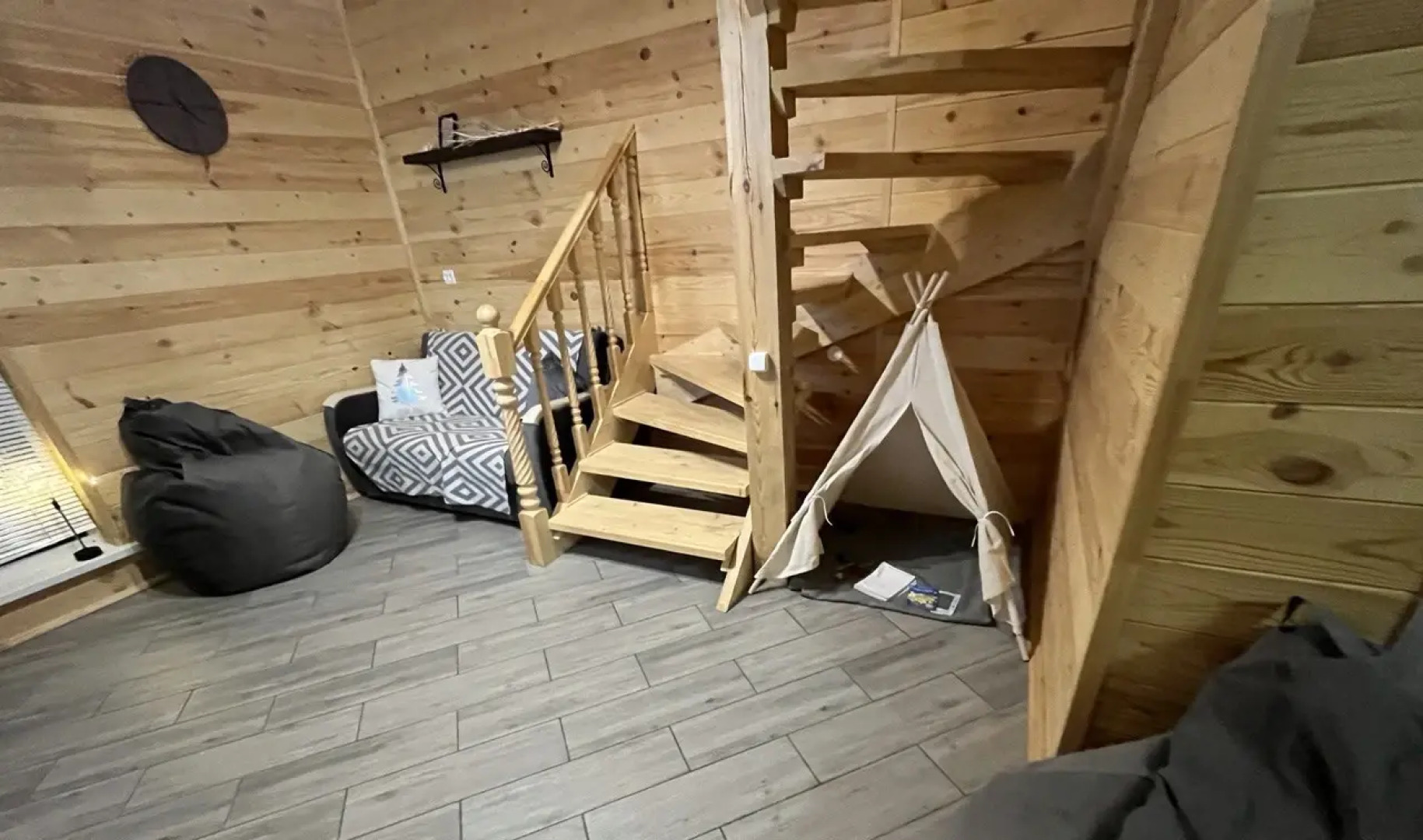 Частный дом Ирбис  Уральская сказка