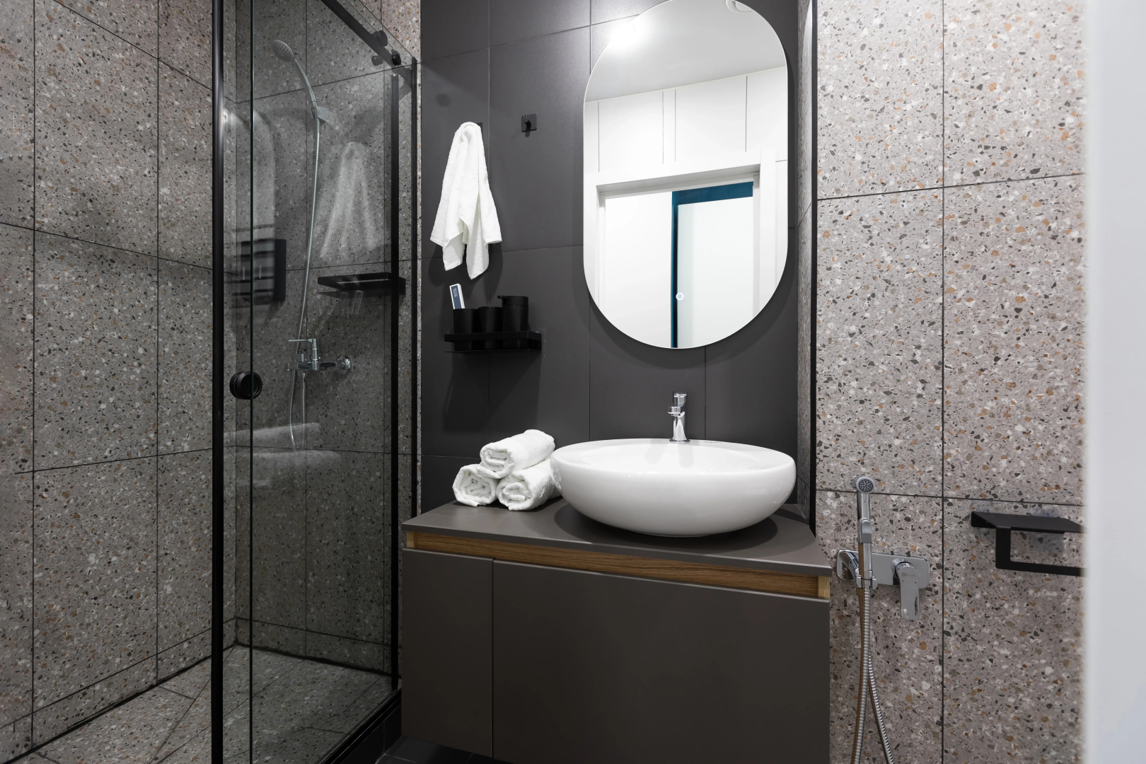 Квартира Voda на Боровой Satin home