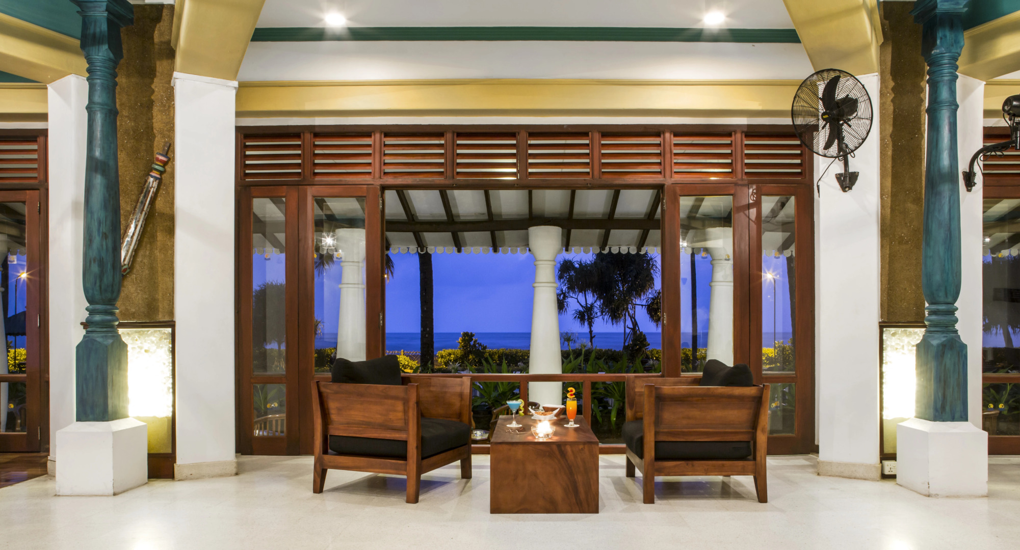 Отель Tangerine Beach