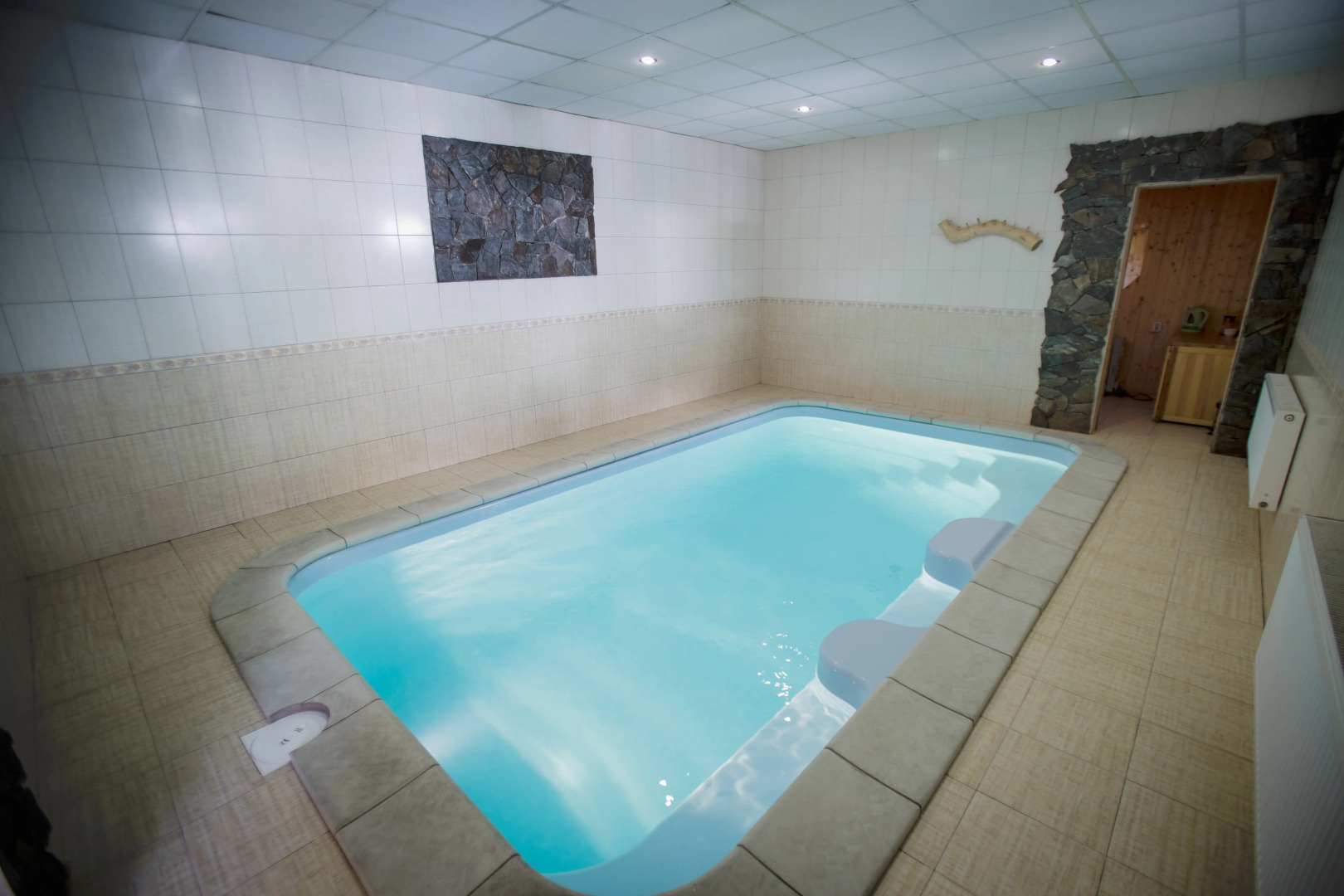 Отель Снежный барс