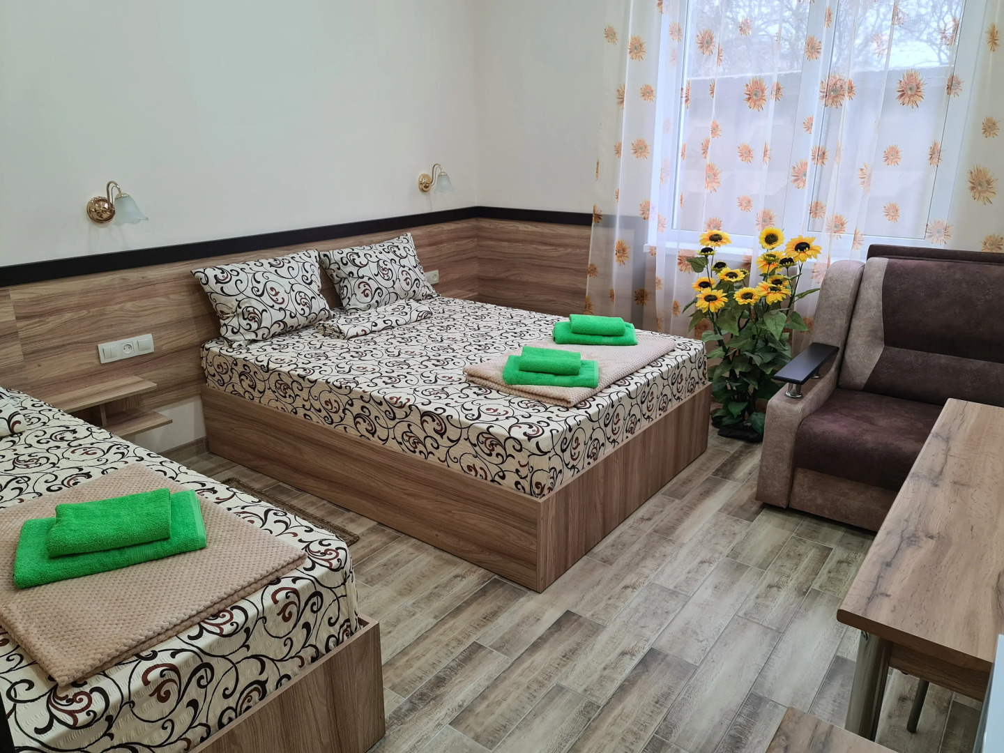 Отель Подсолнух