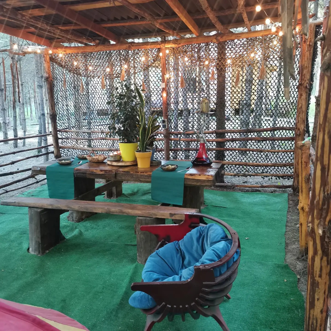 Частный Дом О, Дни в Лесу