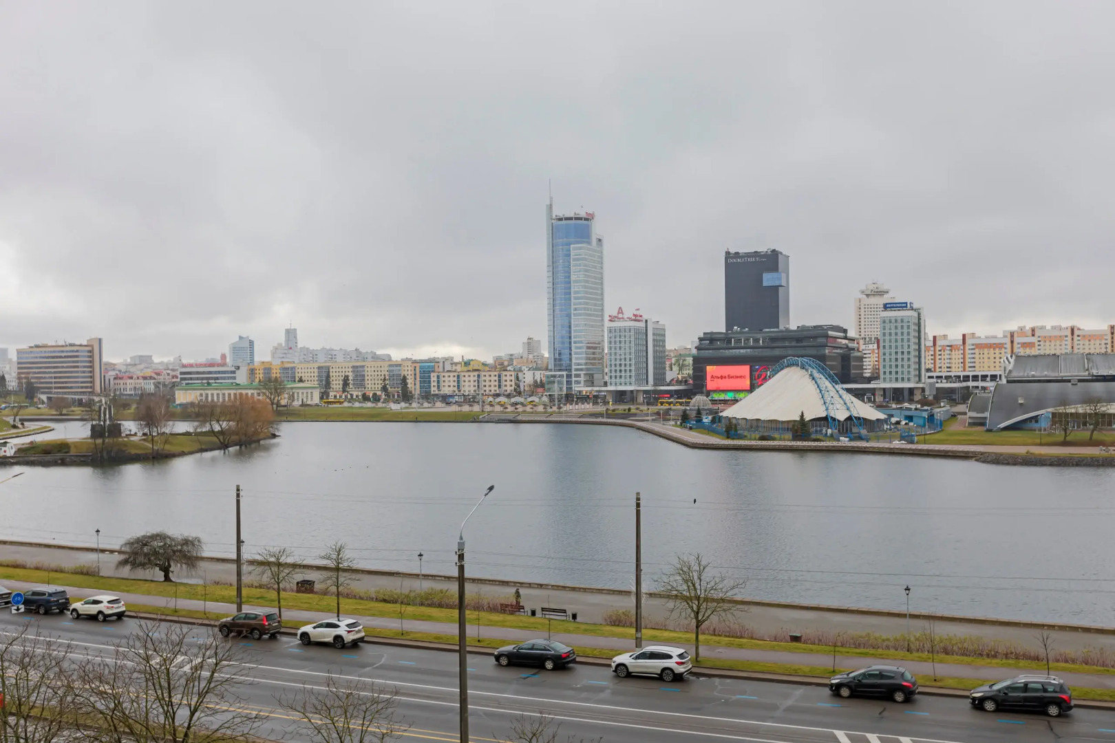 Квартира с Шикарным Видом на Реку Свислочь в Самом Центре Города