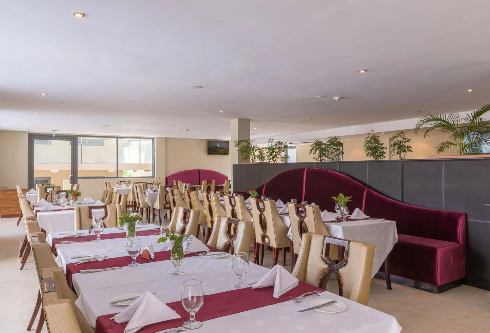 Курортный отель Ngalawa Hotel