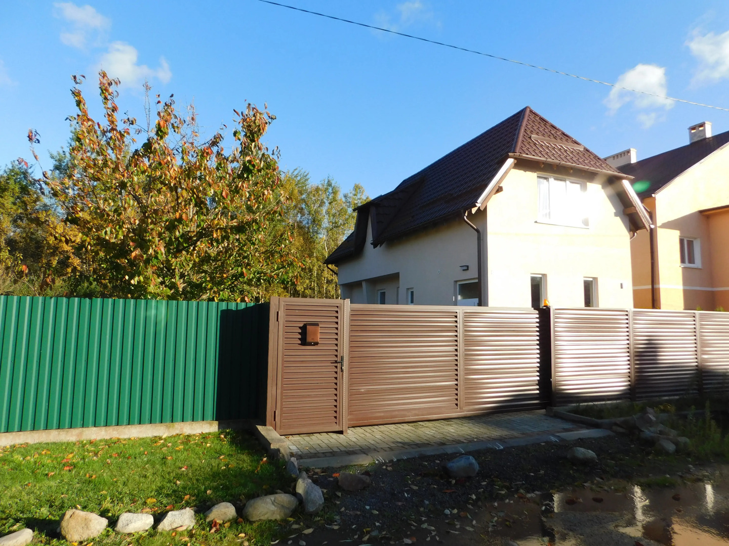 Частный Дом Двух Этажный Дом в Тихом Районе