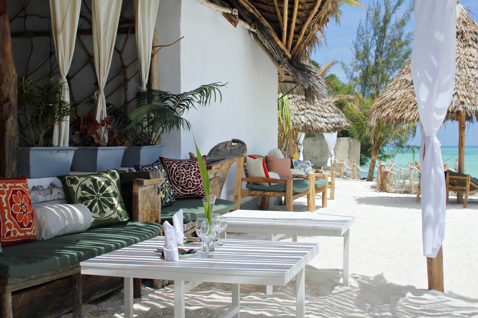 Отель Aya Beach Bungalows