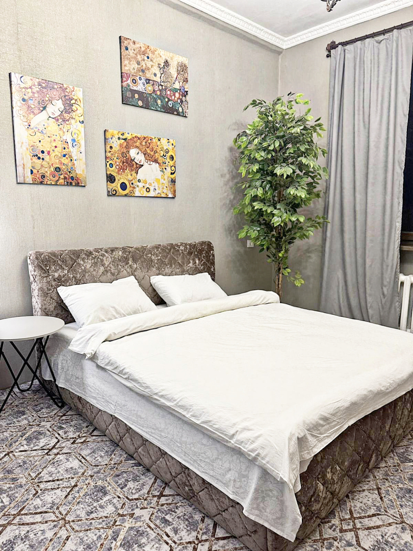 Апартаменты Центр Цирк Зыбитская Трёшка