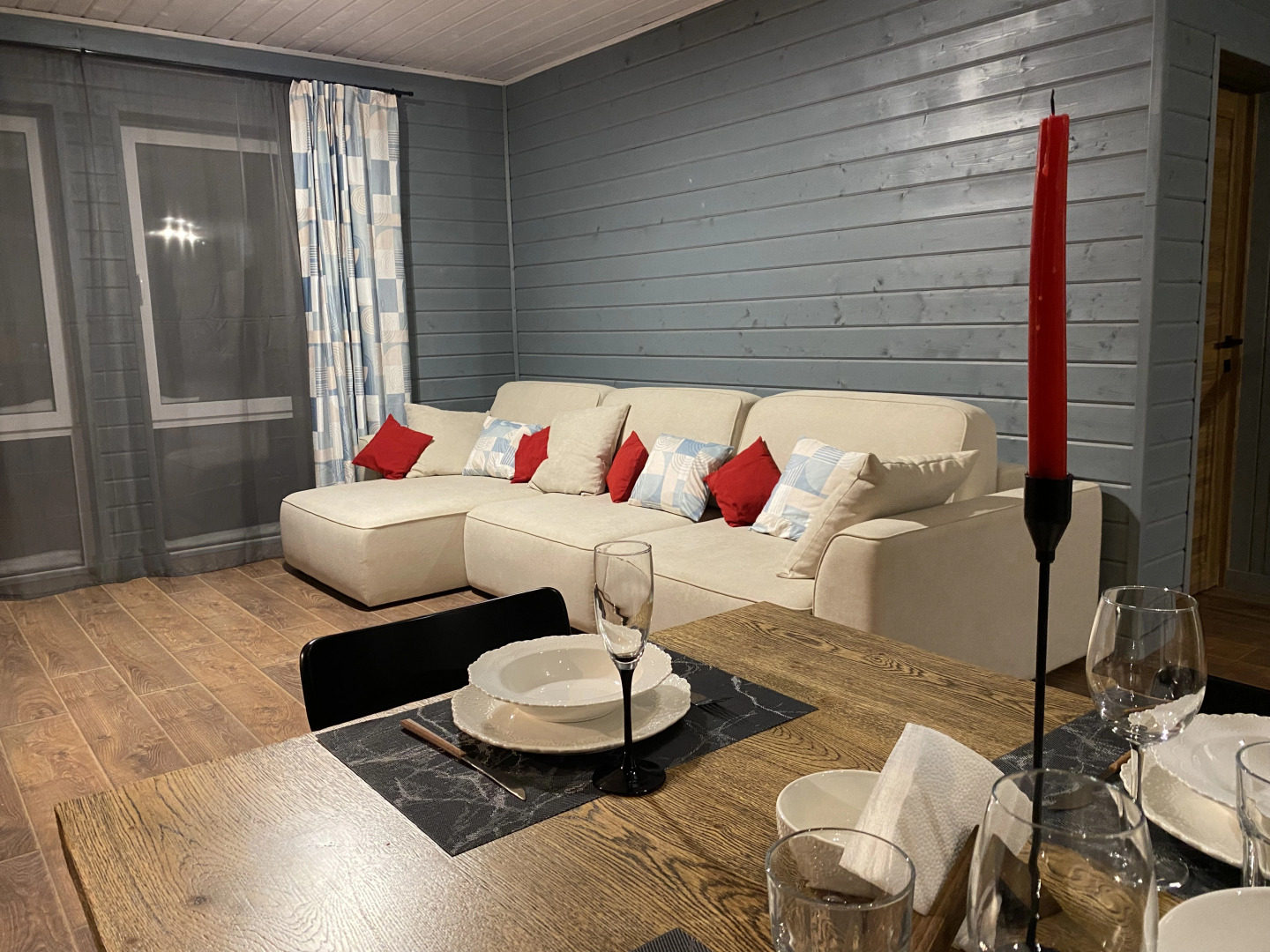 Частный Дом 250м2 с Баней Джакузи у Леса и Озера