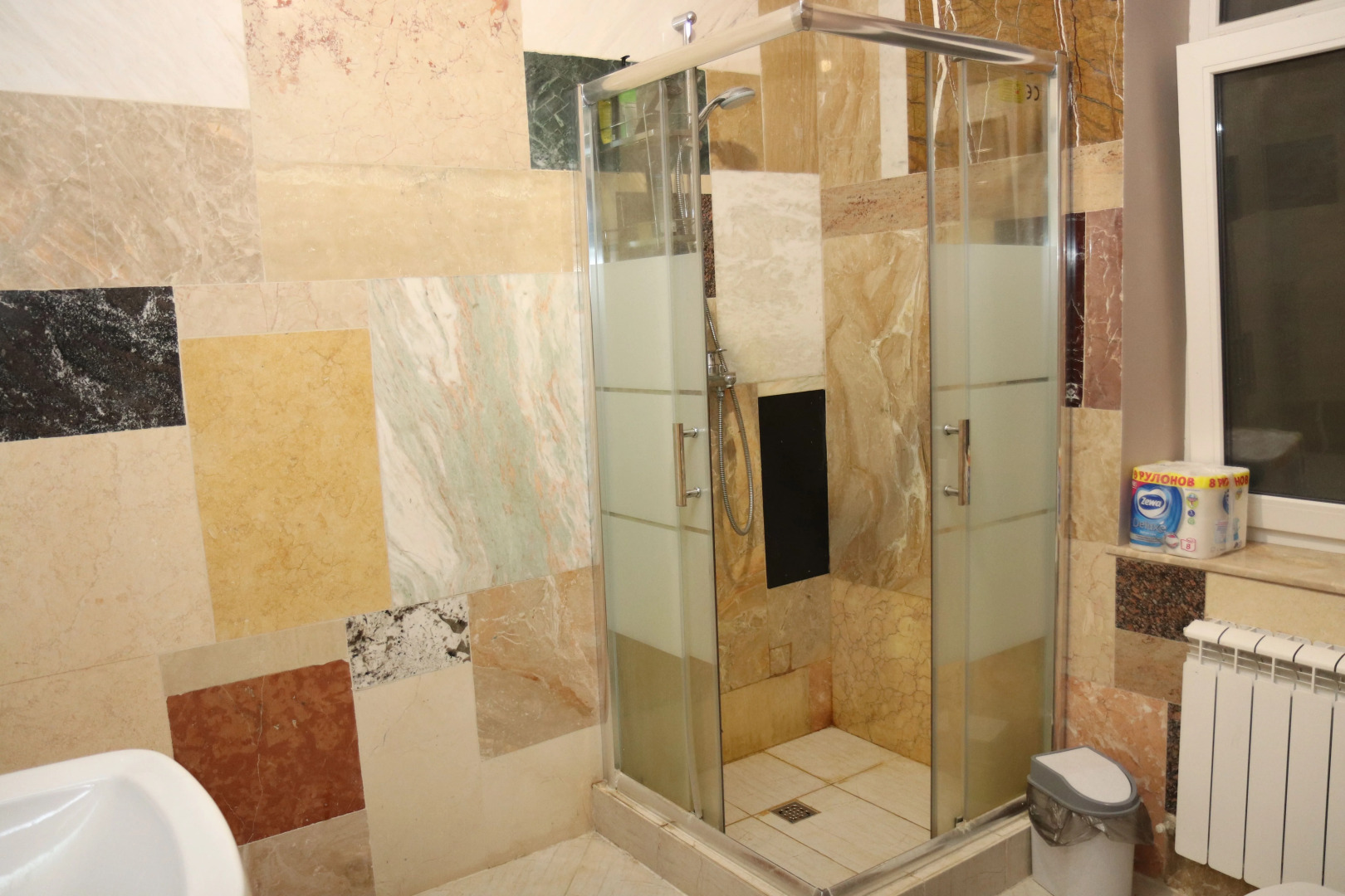 Частный Дом Шале  Pinebrook  Круглогодично Утопающий в Зелени с Сезонным Бассейном, для Семейного Отдыха у Реки Дон