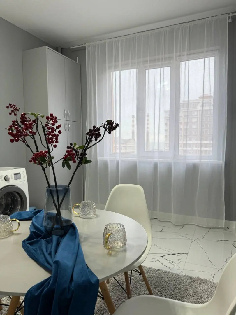 Квартира Просторная 2-комнатная на Даниялова 101